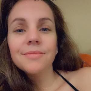 Meet your Posher, Dania-carroll